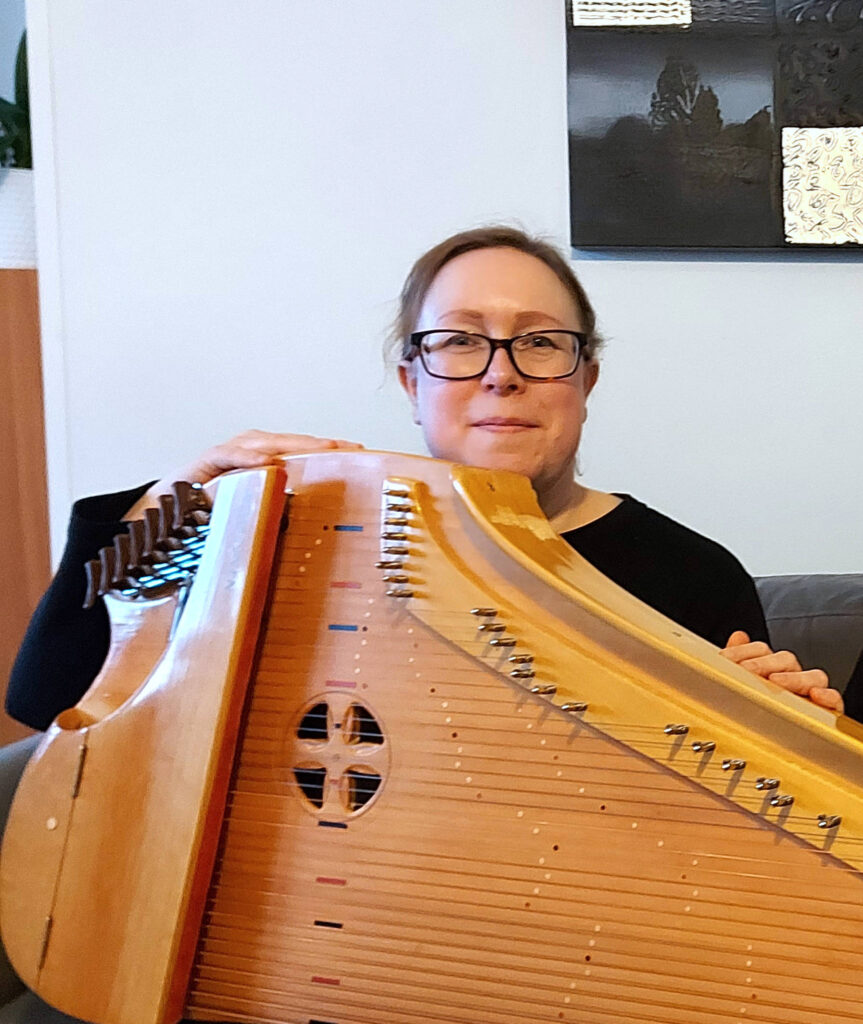 Maria Ojanperä kanteleensoiton opetus Jyväskylä